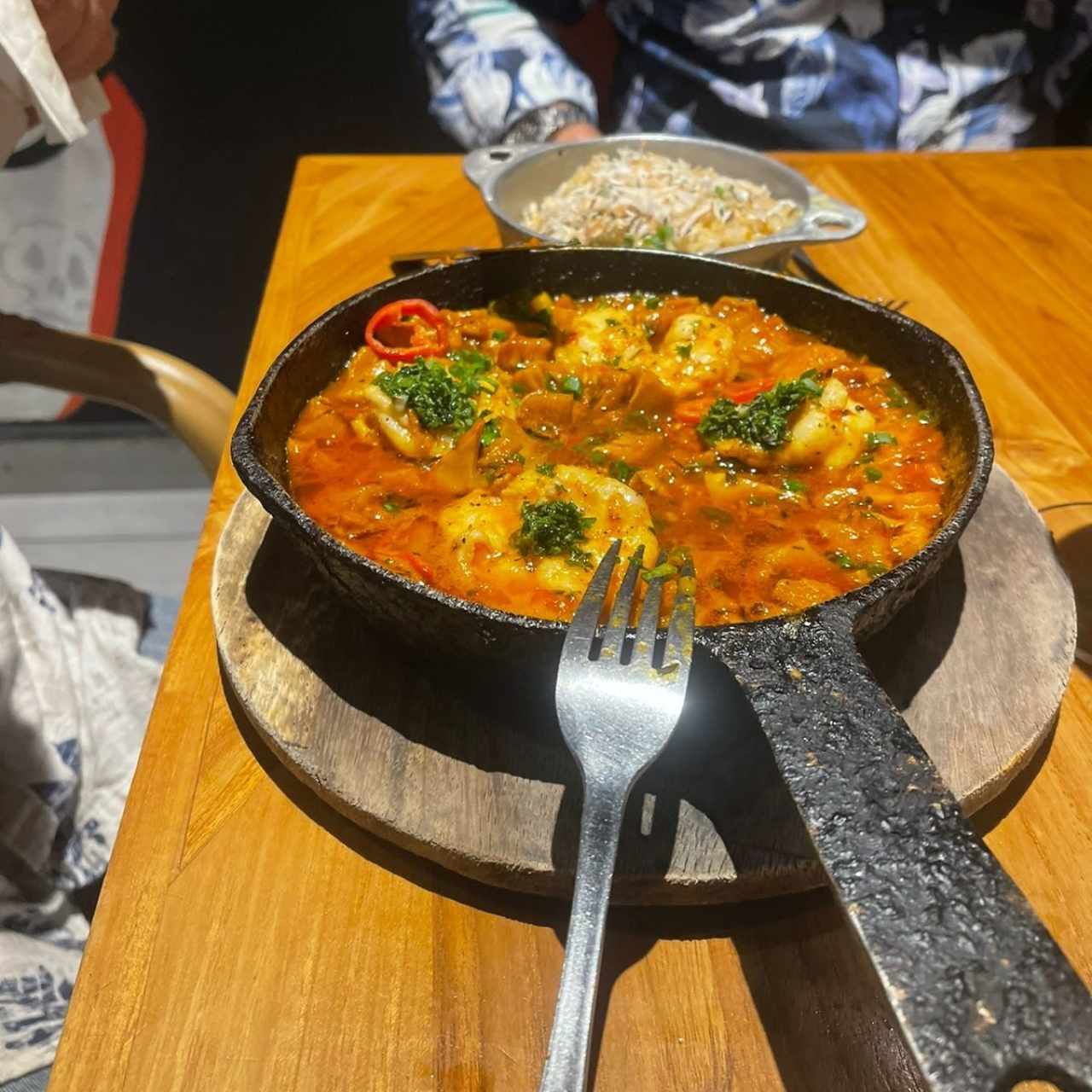 Arroz con Concolón de mariscos y Pescado