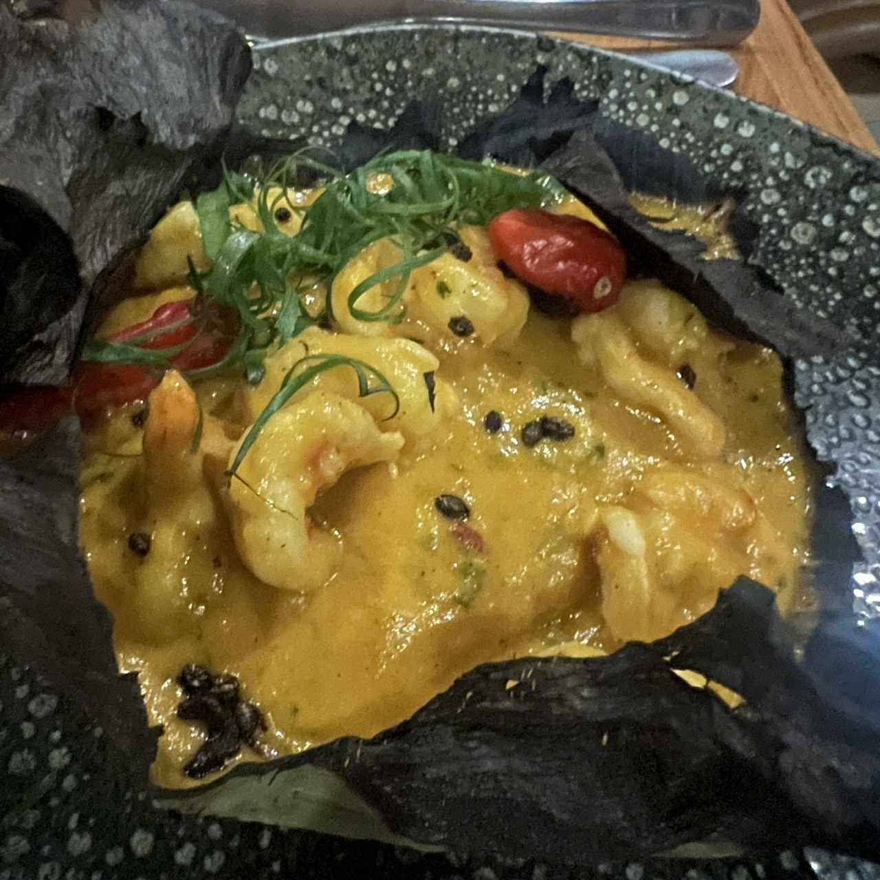 Tamal de arroz con langostino