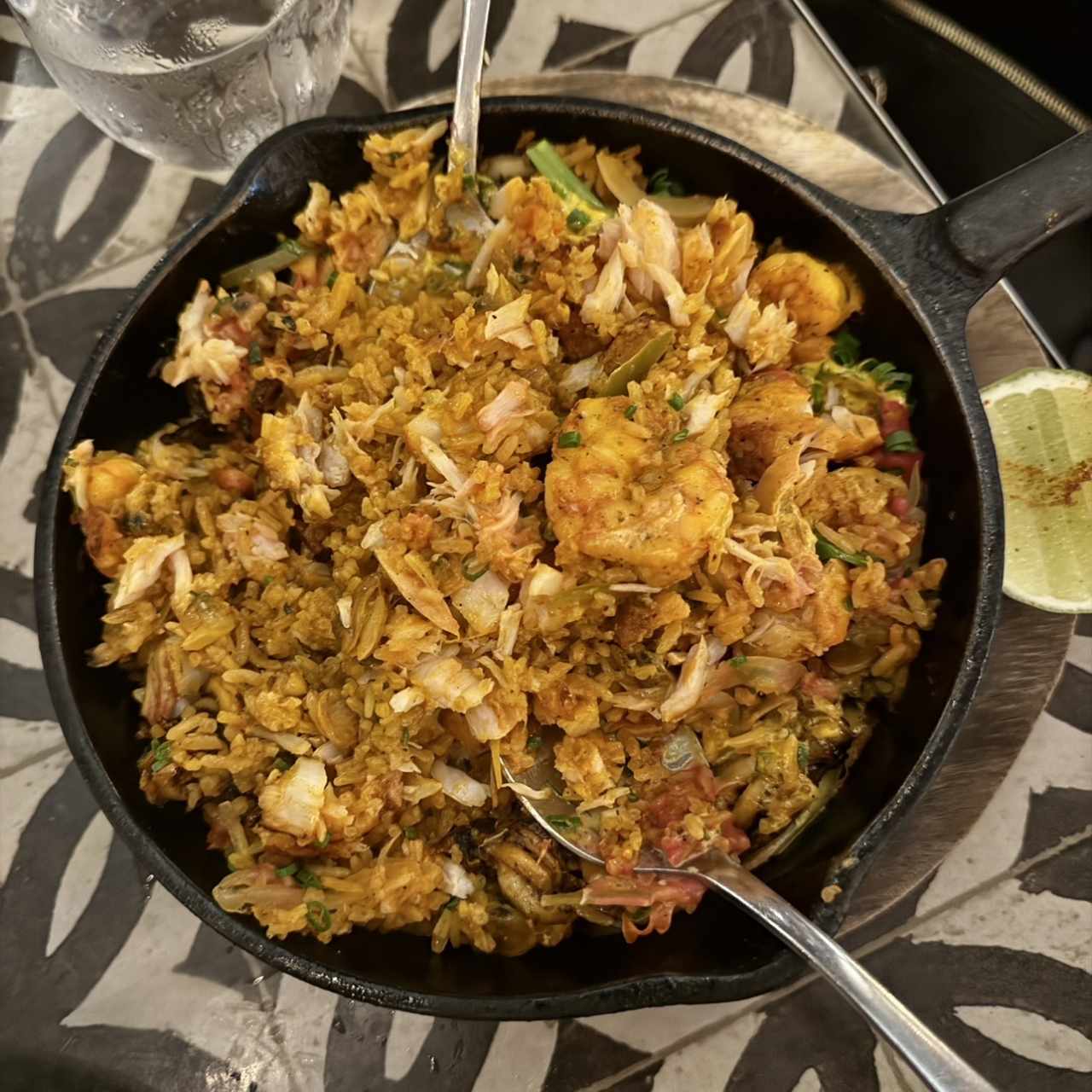 Arroz con Concolón de mariscos y Pescado