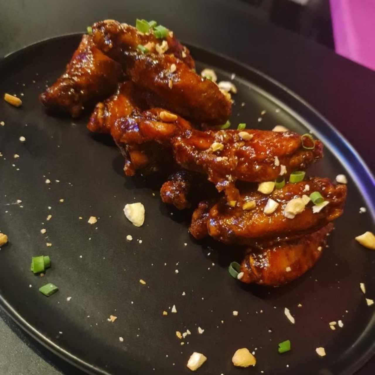 FLY AWAY WINGS (Wings bañadas en Salsa de la Casa y Marañón, sin Picante)