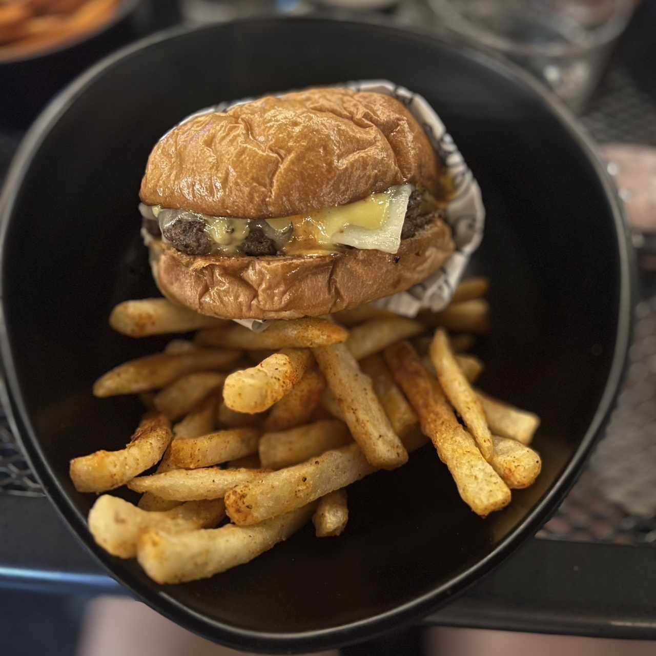 BURGERS - BFF