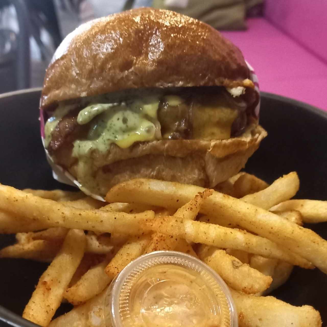 BURGERS - F*CKING DELICIOUS:
