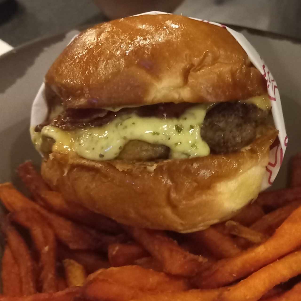 BURGERS - F*CKING DELICIOUS: