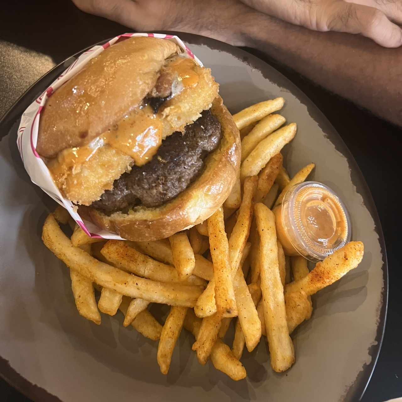 BURGERS - BITE ME