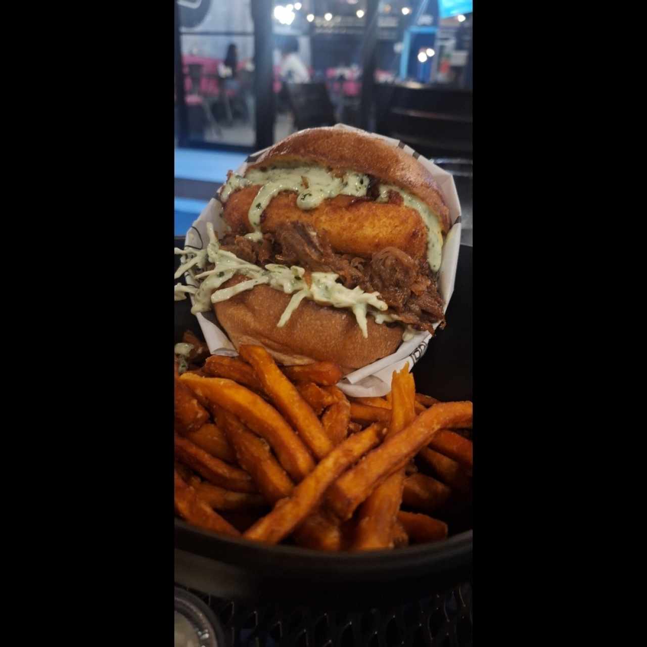 BURGERS - BITE ME