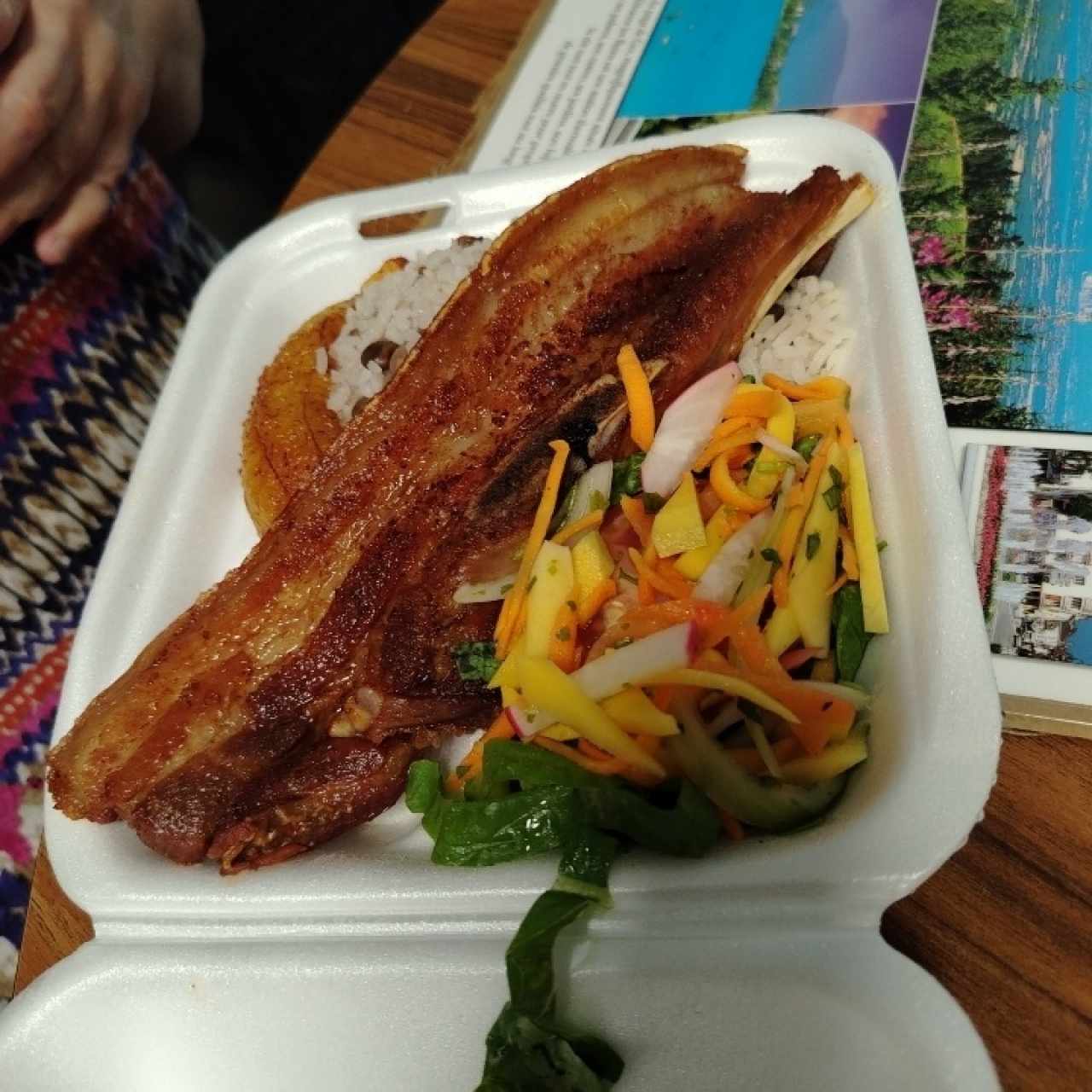 Costilla de cerdo frito 