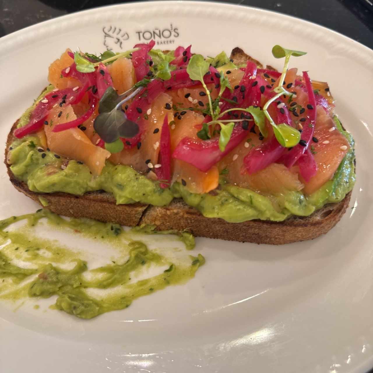 Tostada de Salmón 