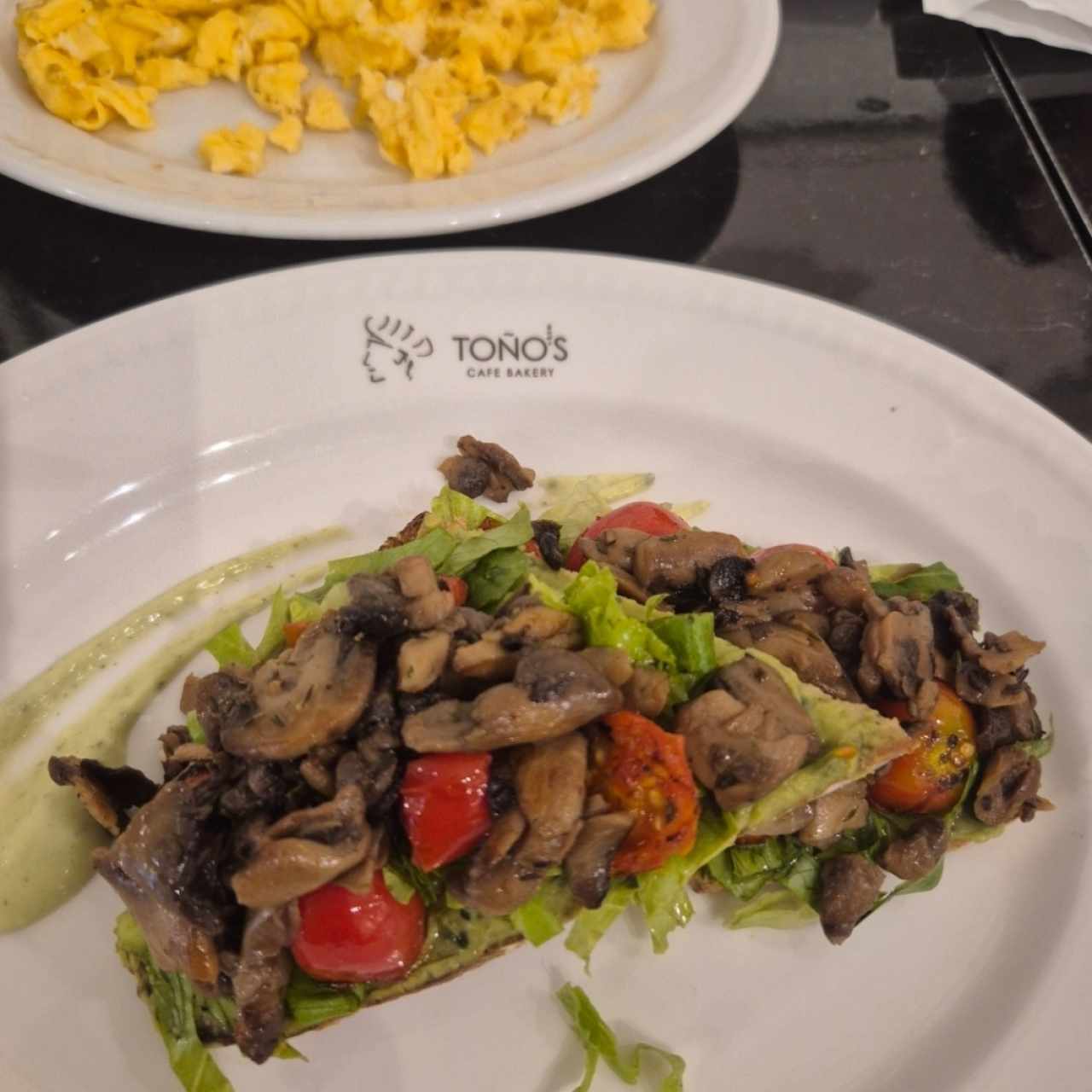 Lunch & Dinner - Avocado toast