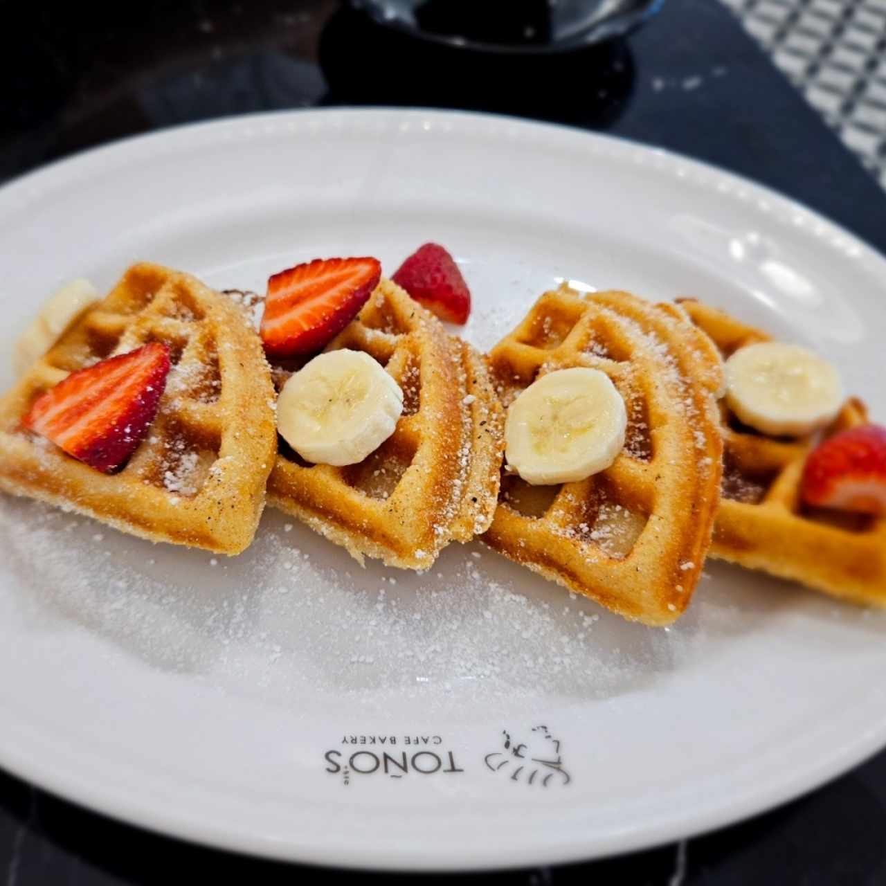 Breakfast - Nutella waffle