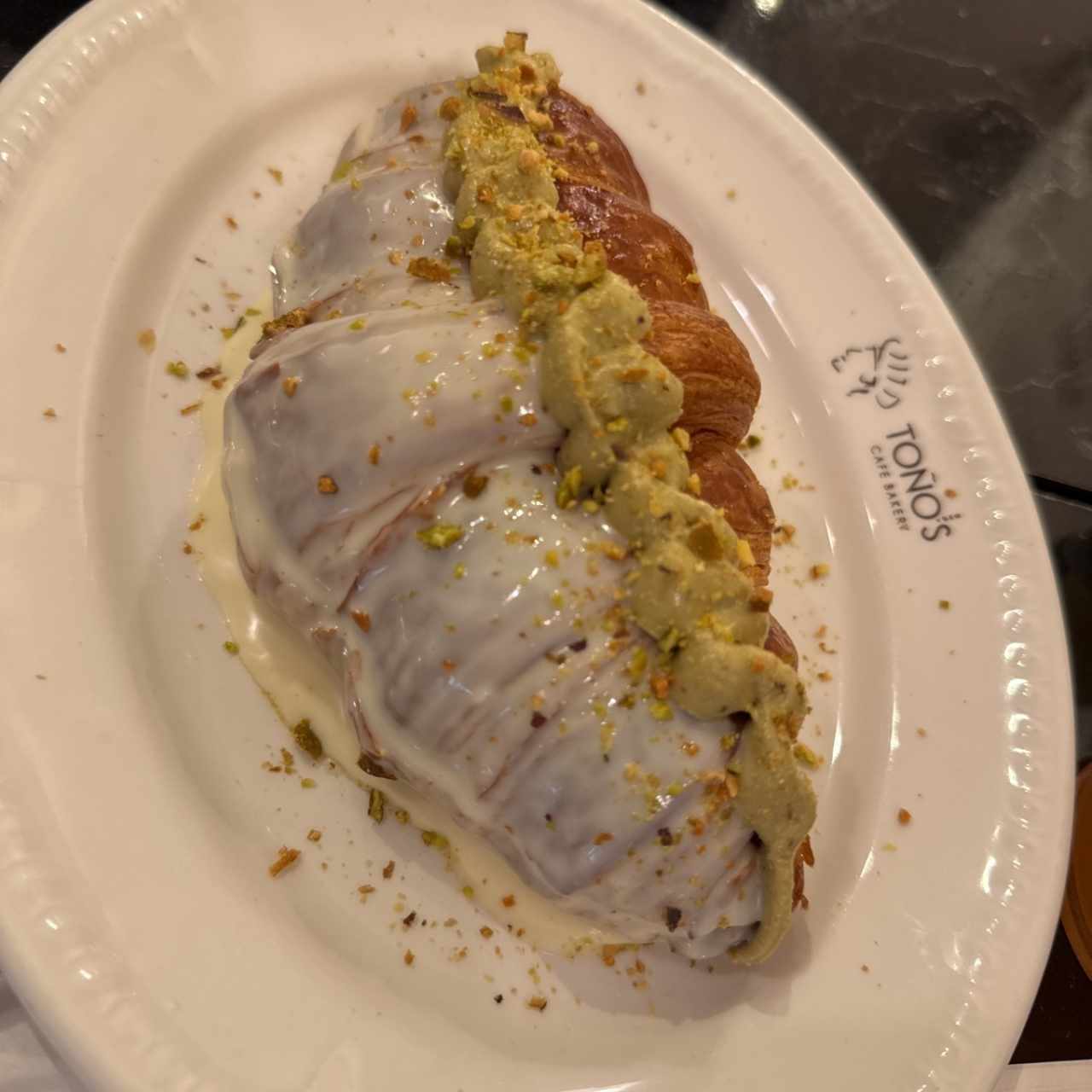 Pistacho Croissant 
