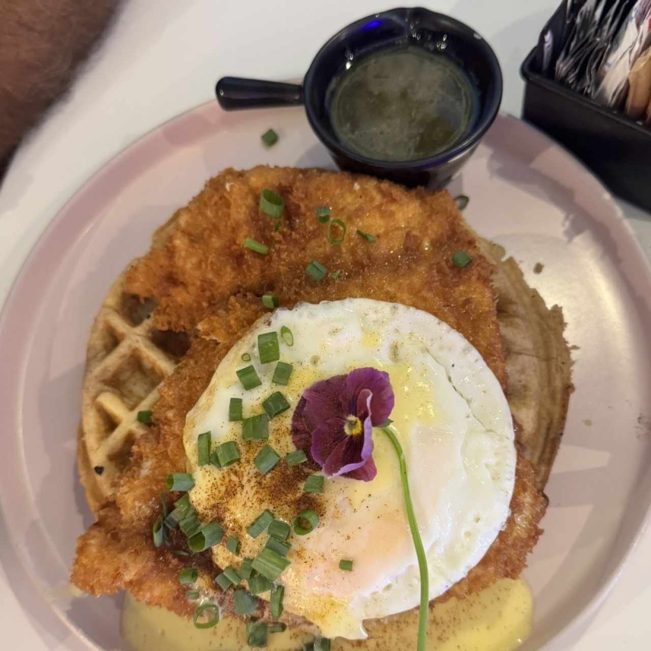 Pollo Frito y Waffles