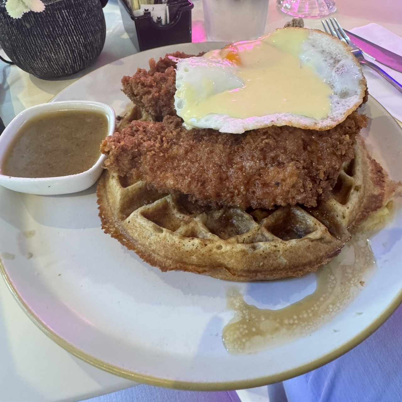 Pollo Frito y Waffles