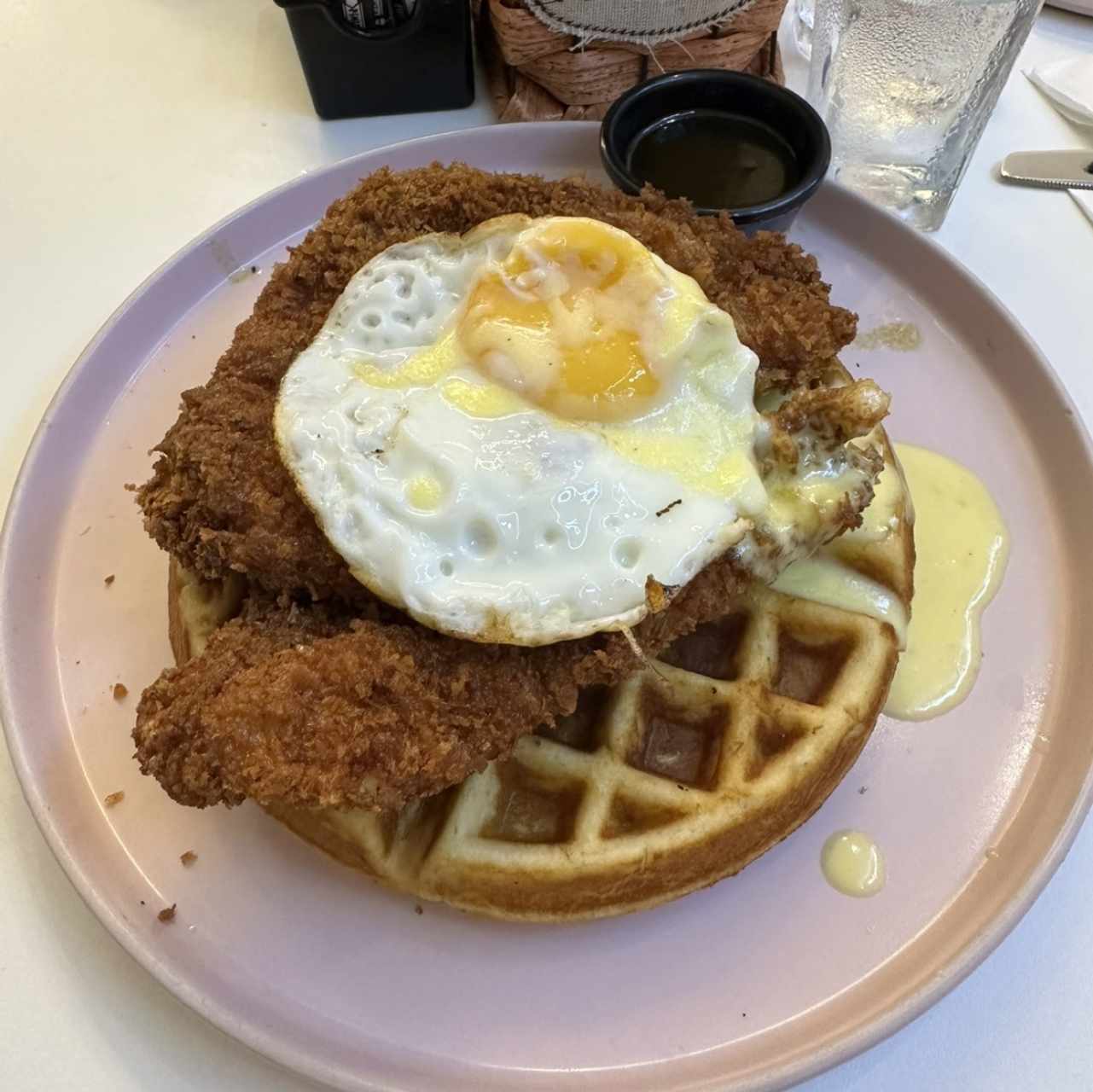Pollo Frito y Waffles