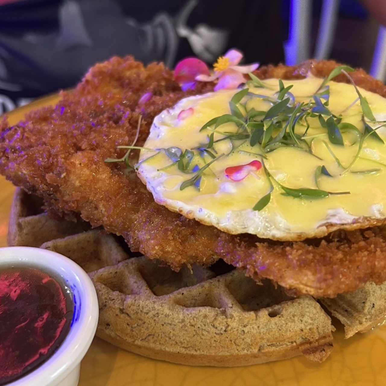 Pollo Frito y Waffles