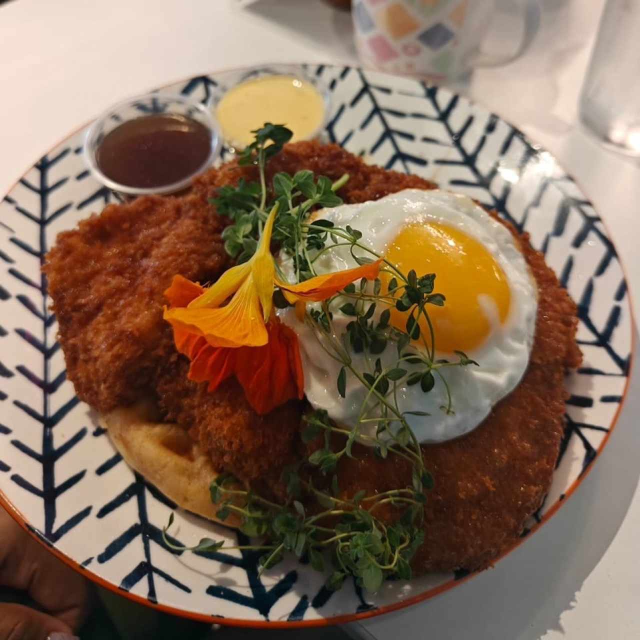 Pollo Frito y Waffles