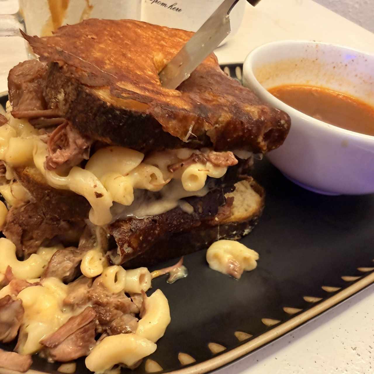 Birria Mac n Cheese Sandwich