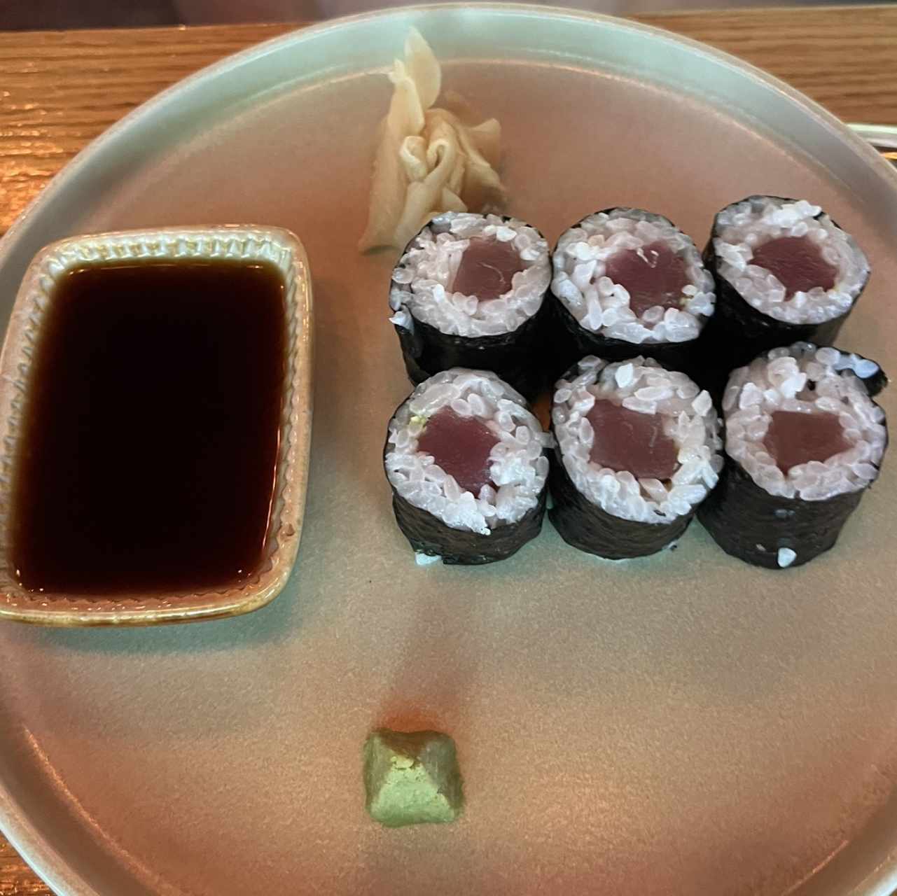 Sushi Rolls - Hosomaki Atún