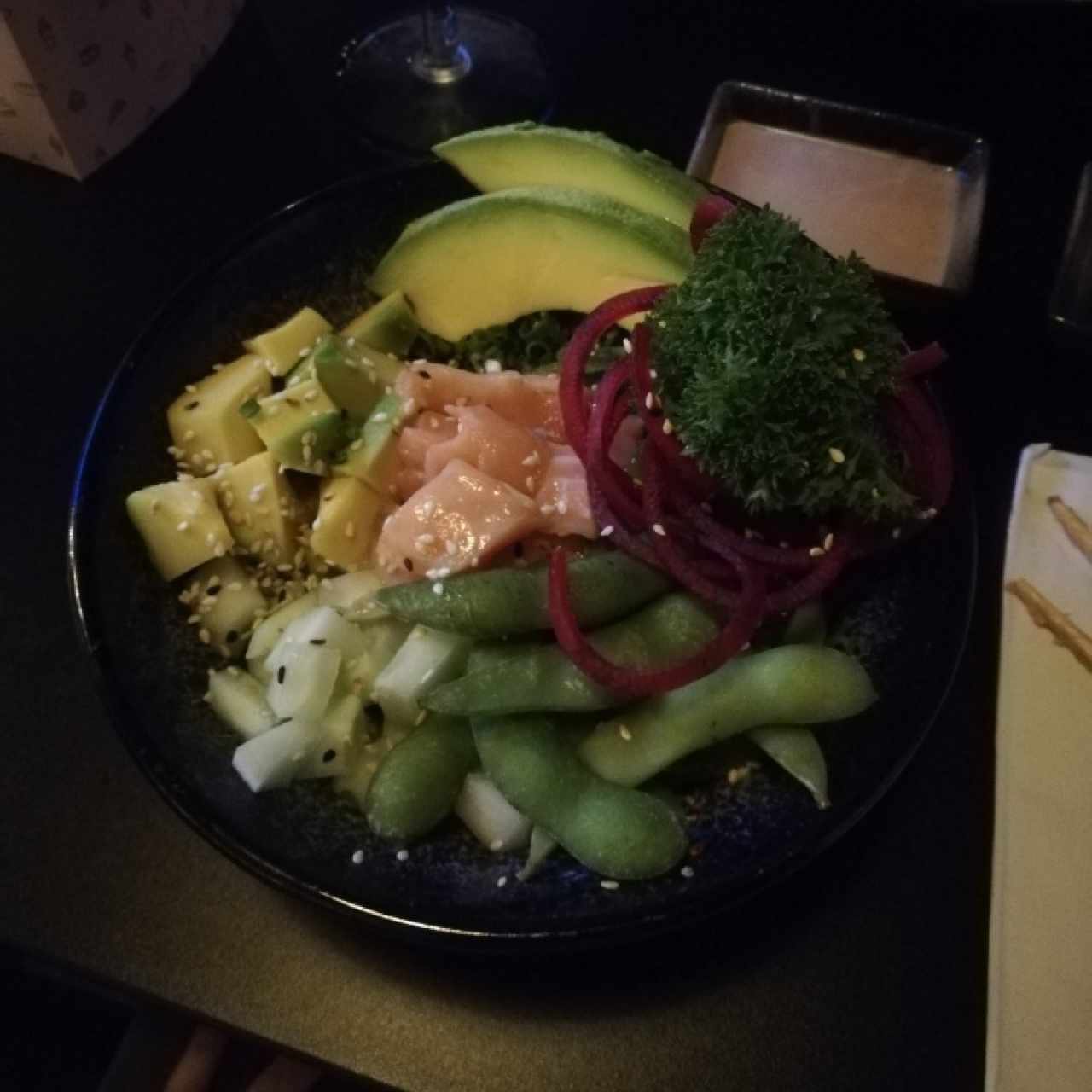 Poke de salmón 