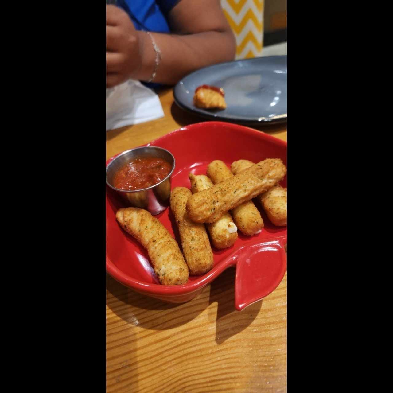 Entradas - Mozzarella Sticks