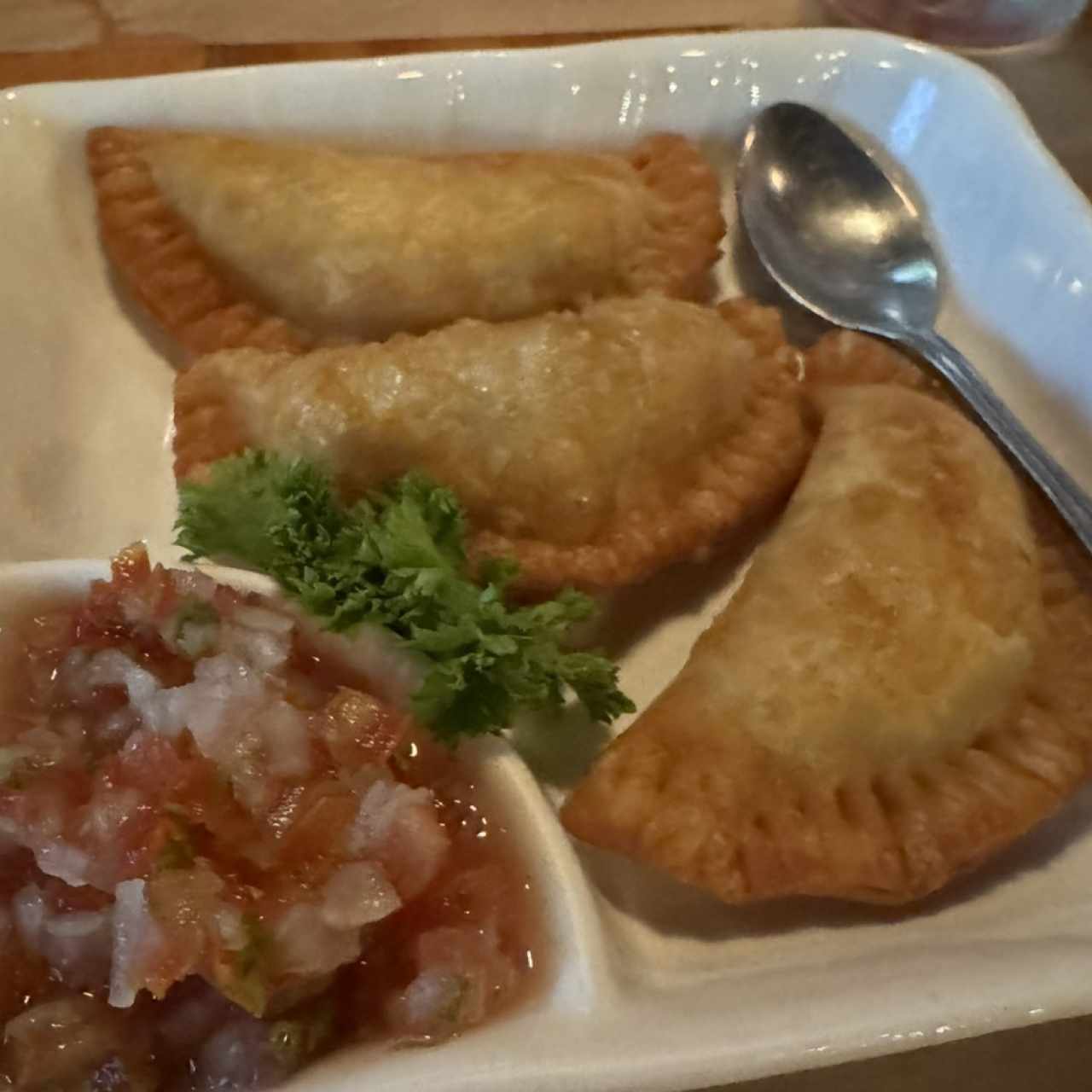 Entradas - Empanaditas Yellowfin