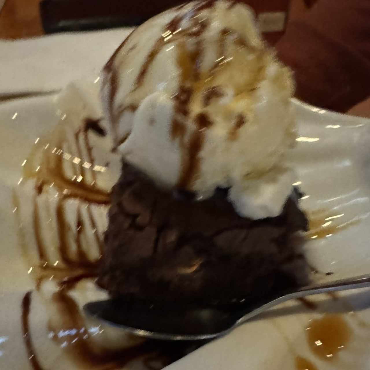 Postres - Brownie Con Helado