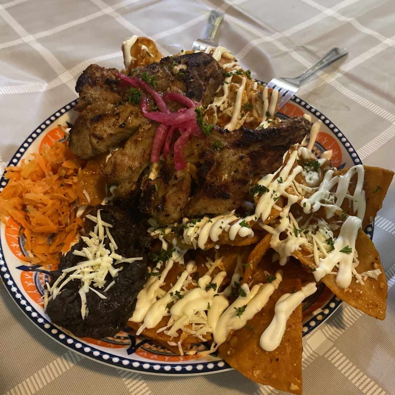 Chilaquiles - Chilaquiles con Chuleta