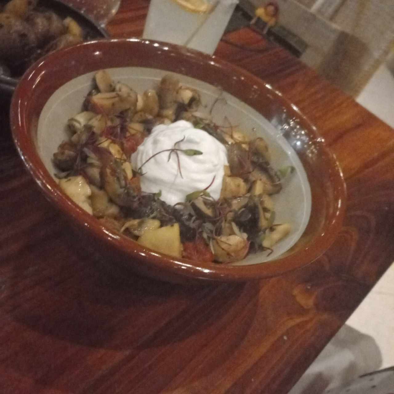 Ropa Vieja y Hongos