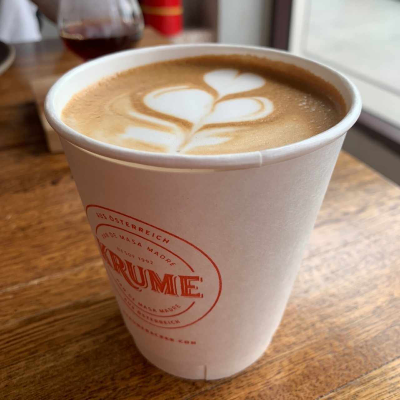 Capuccino con leche almendras