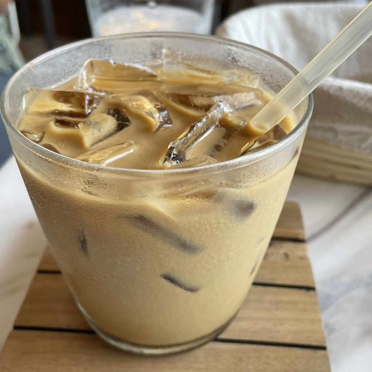 Iced vanilla latte