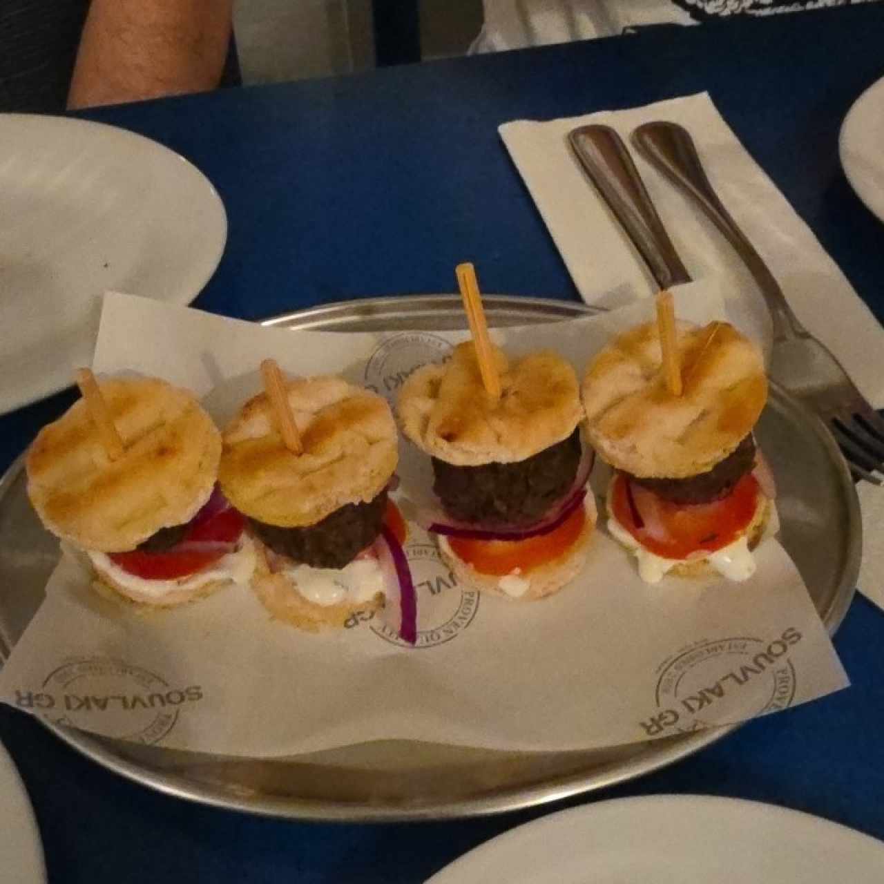 ENTRADAS - GREEK SLIDERS