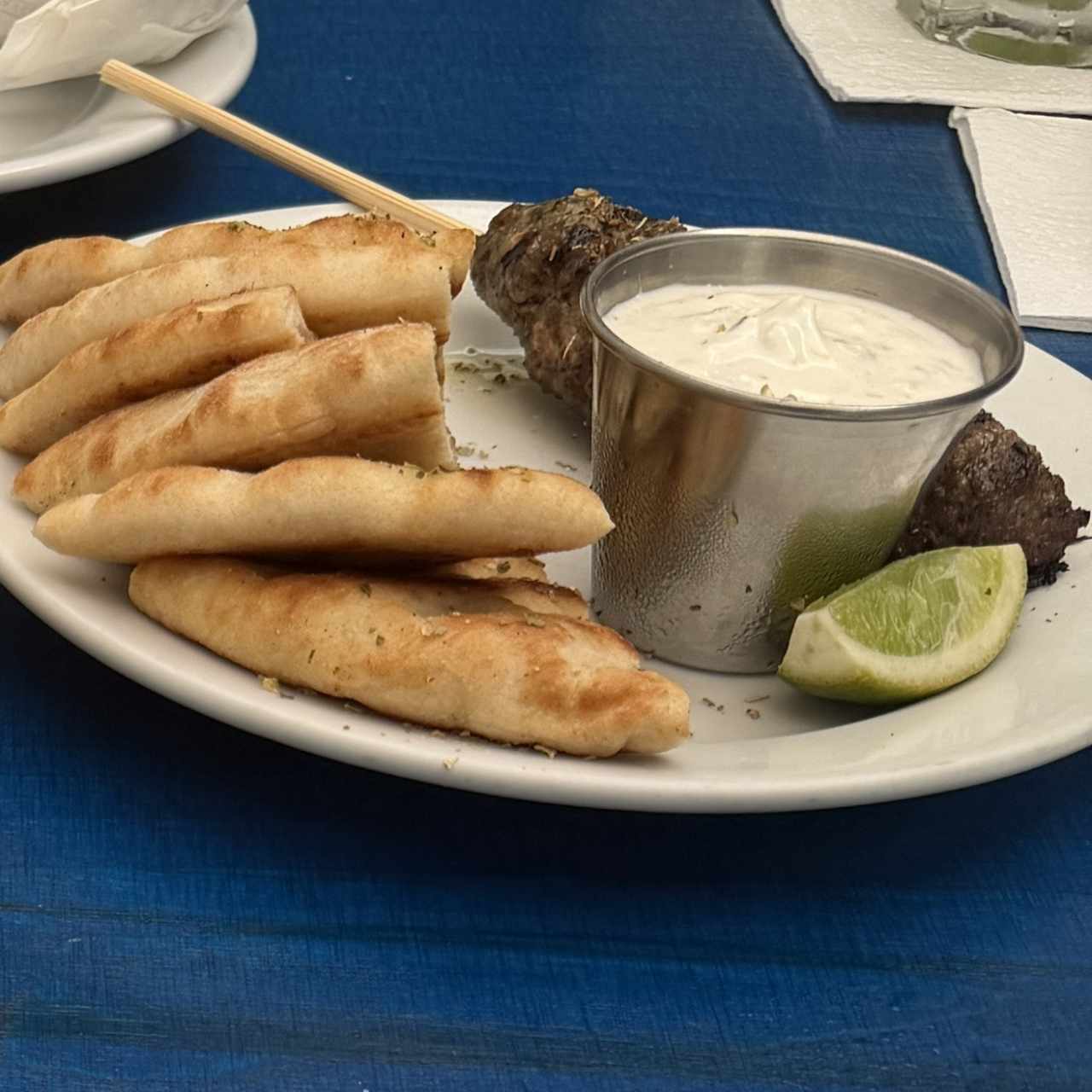 KALAMATAS/BROCHETAS - MONO (1)
