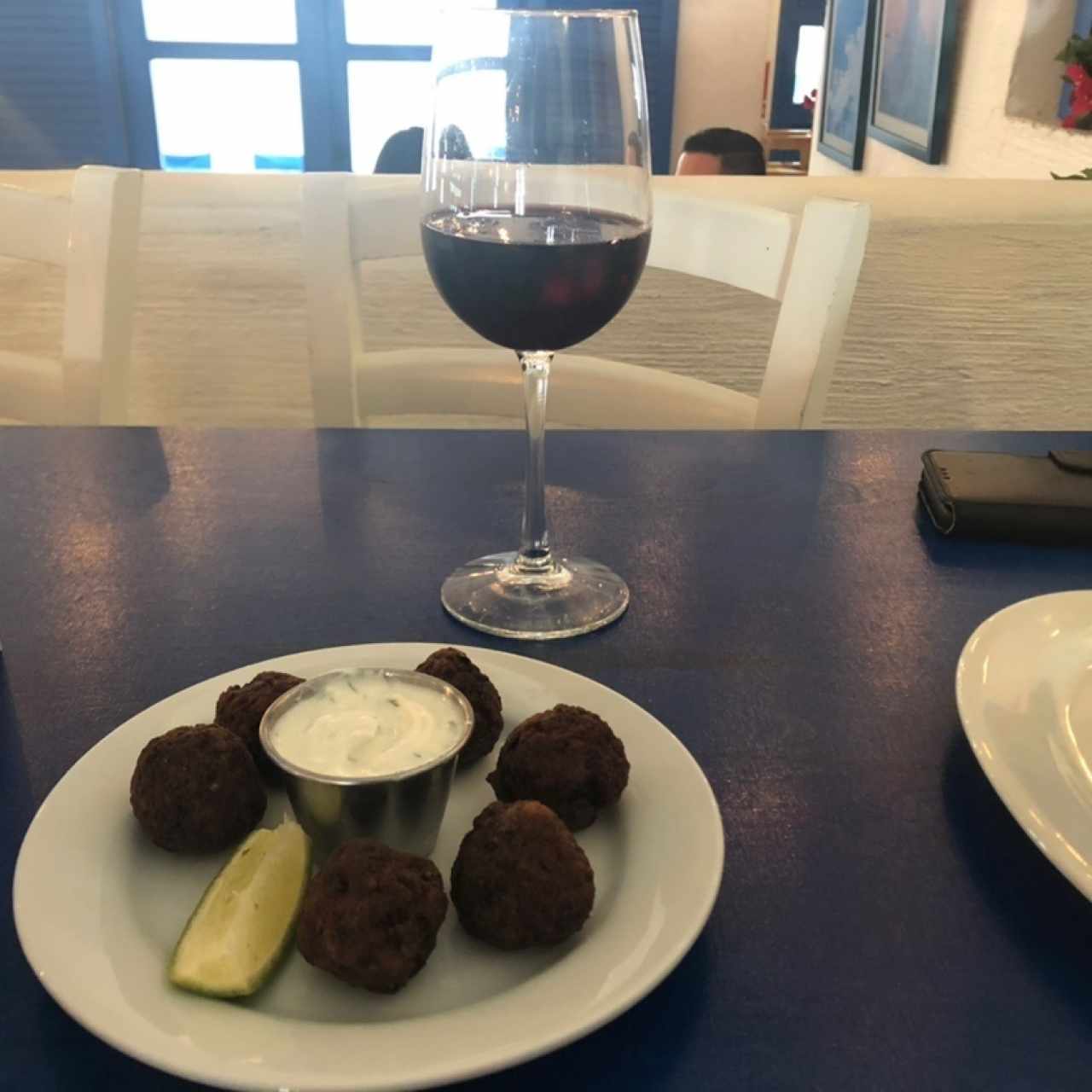 Albondigas Griegas y Tzatziki  " KEFTEDES"