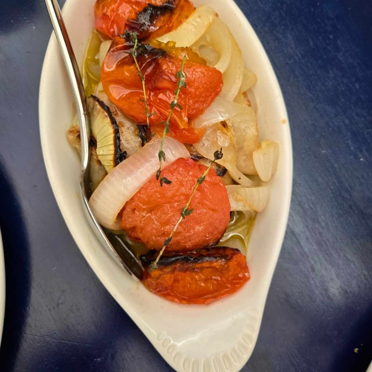 PLATOS FUERTES - CORVINA AL HORNO