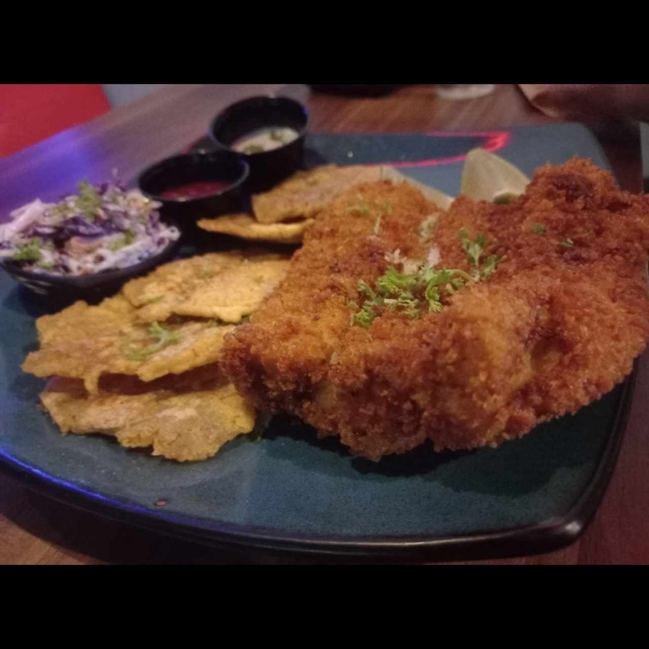 Filete de Pescado Apanado + Acompañamiento