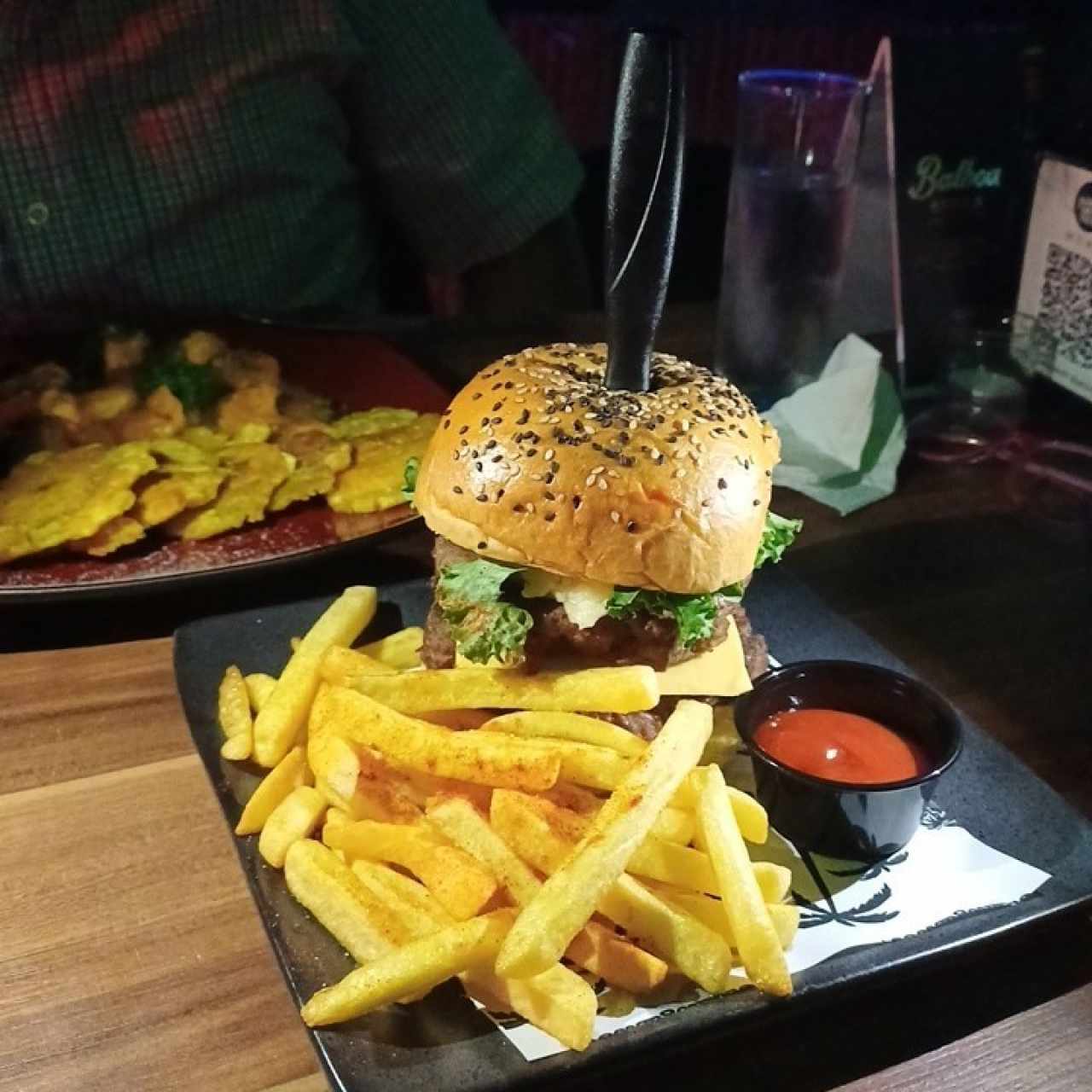La Santa Cariñosa Burger