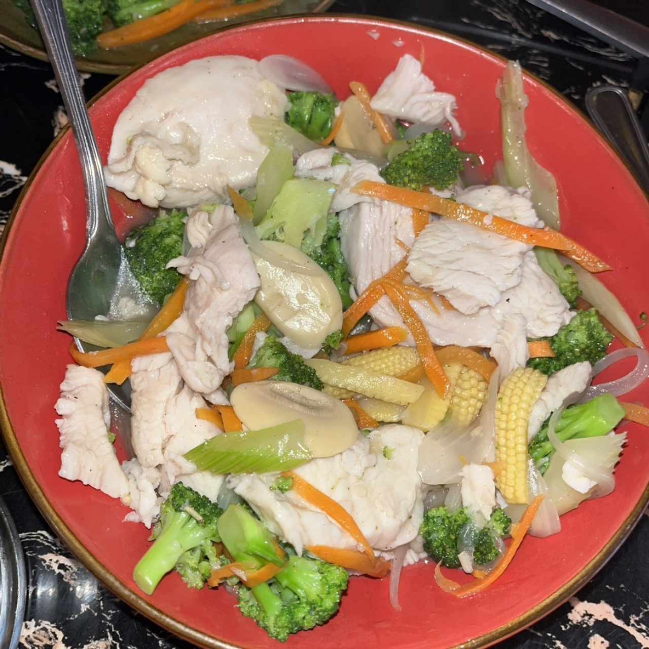 Aves - Pollo con Brocoli