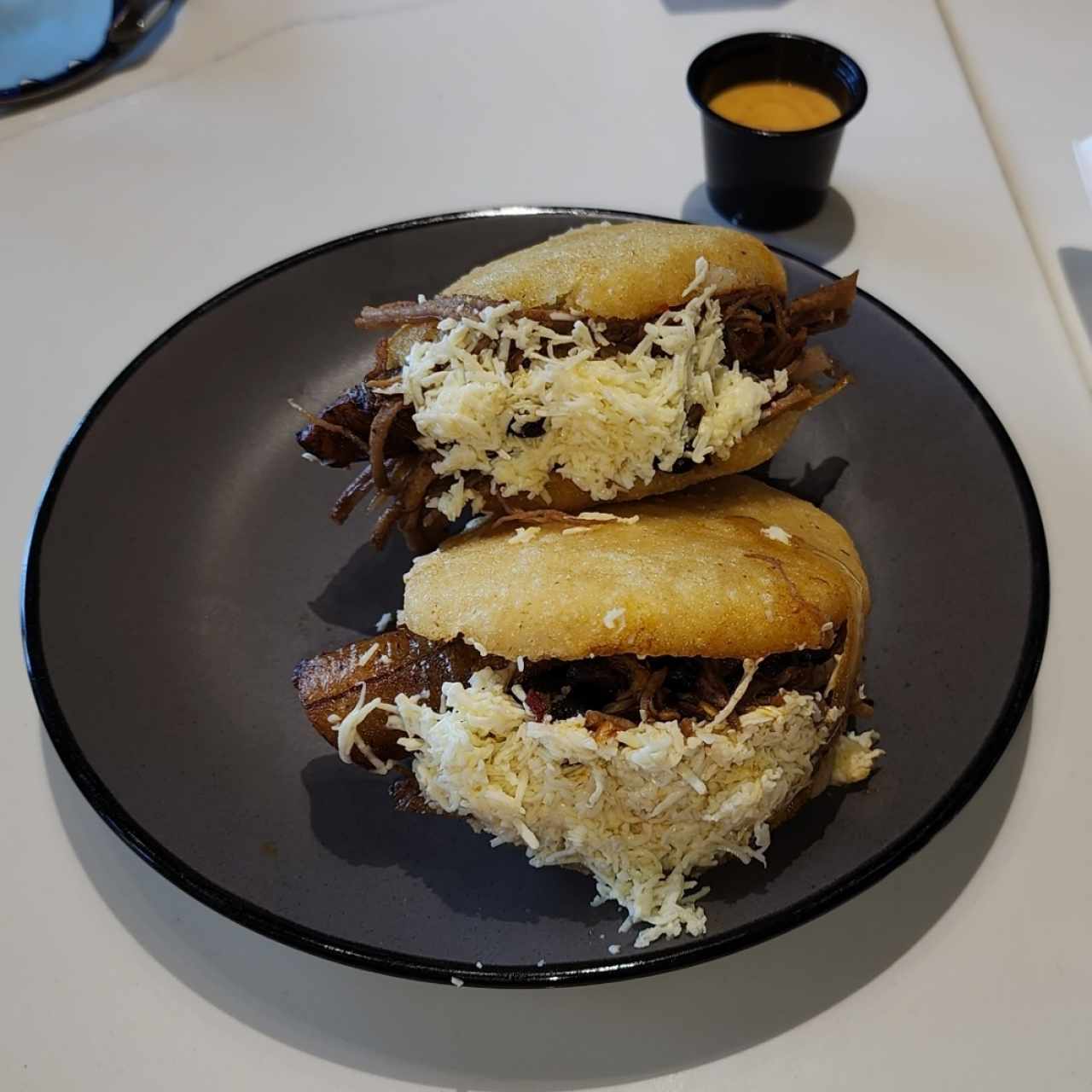Desayunos - Arepa pabellon