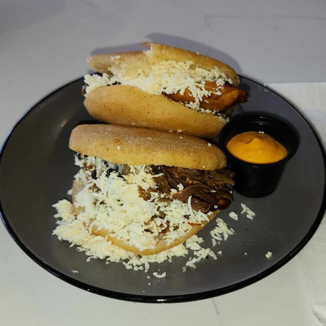 Desayunos - Arepa pabellon