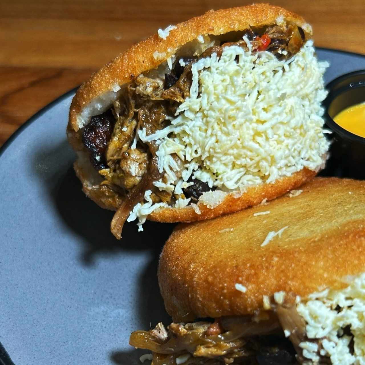 Desayunos - Arepa de Pabellón