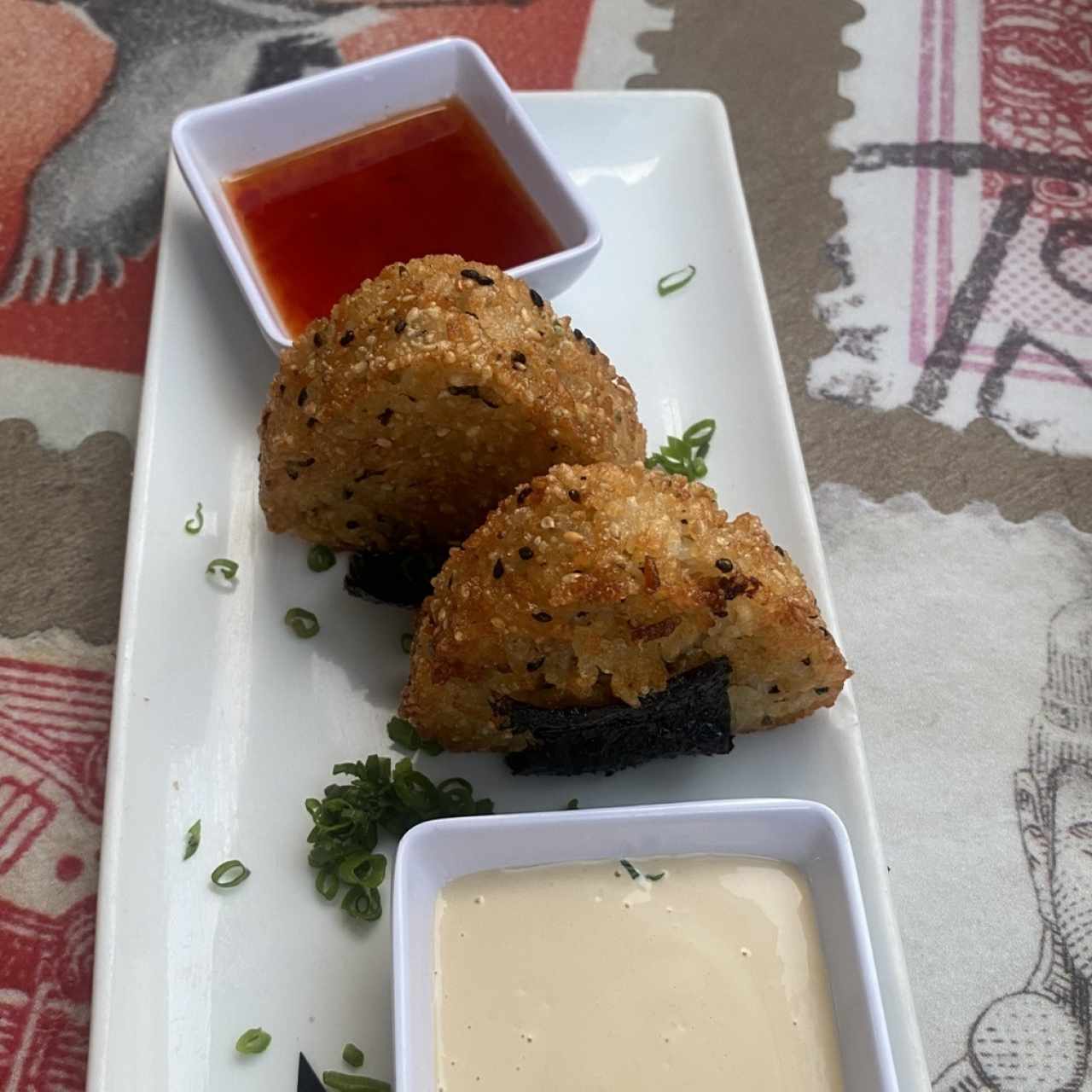 Onigiri de Salmón (2 unidades)