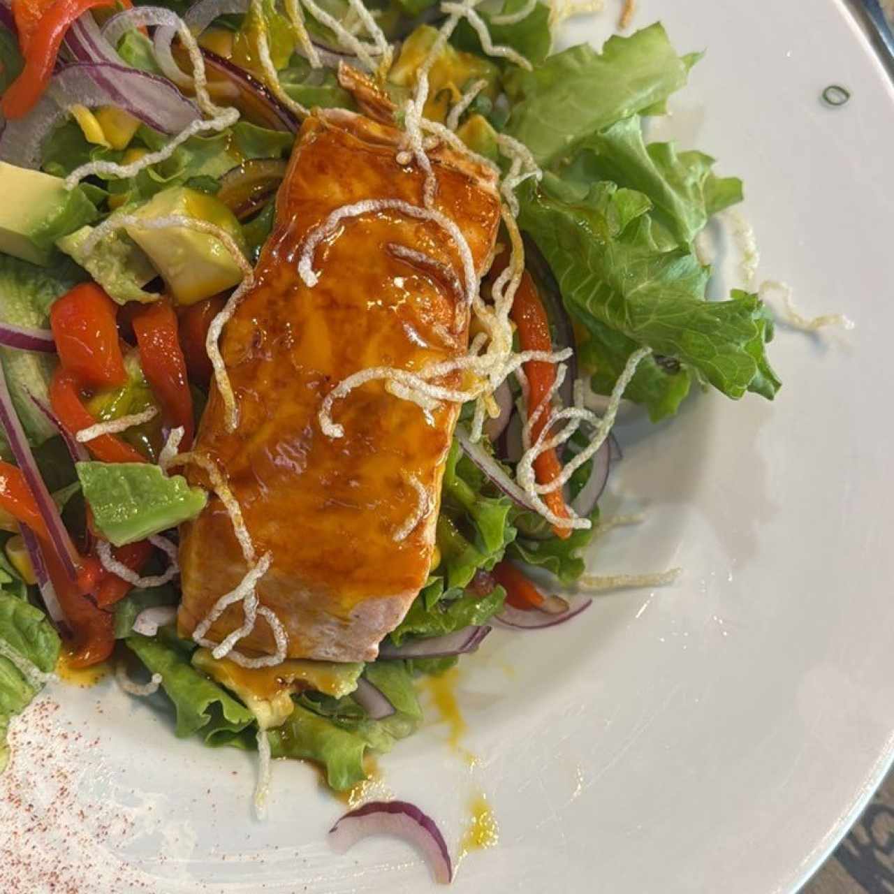 Ensalada Daidai de Salmon