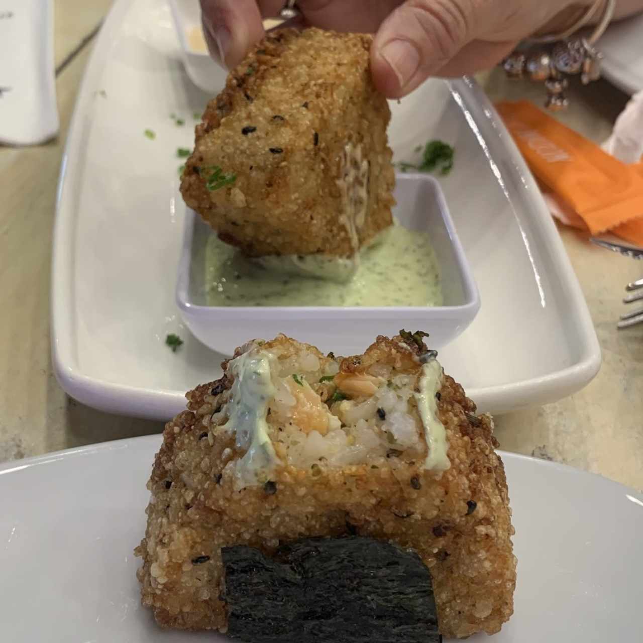 Onigiri de Salmón (2 unidades)