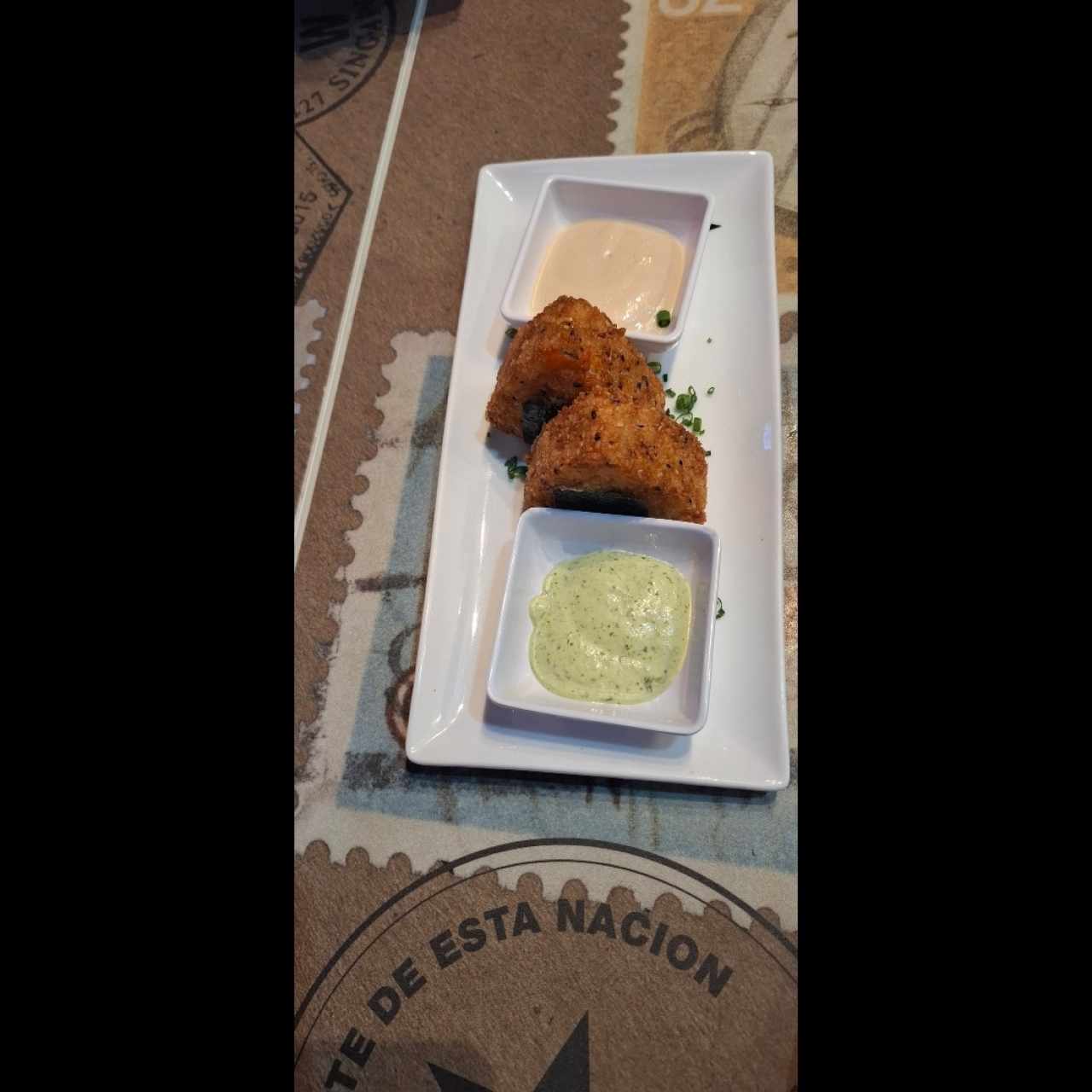Onigiri de Salmón (2 unidades)