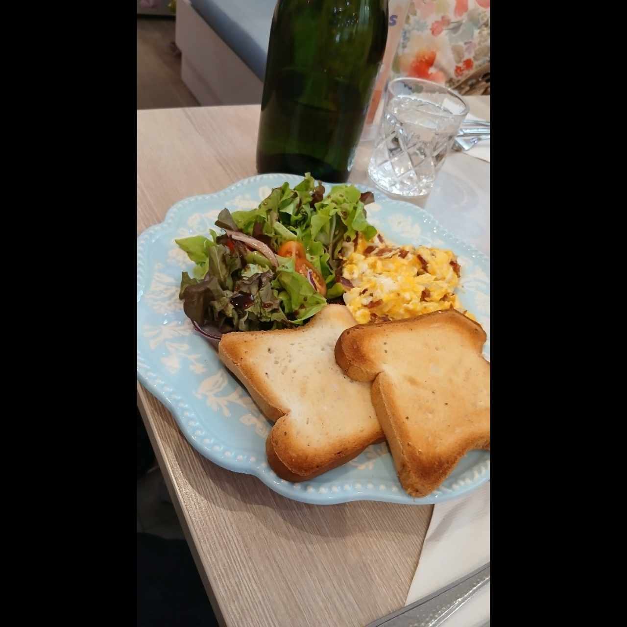 Selecciona Dos Ingredintes: Jamón,bacon,queso suizo,Queso Cheddar,Cebolla,Tomate