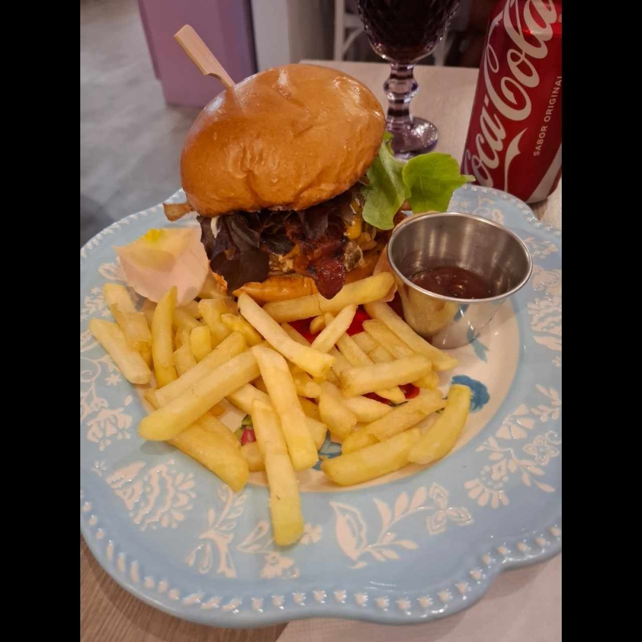 hamburguesa de la casa