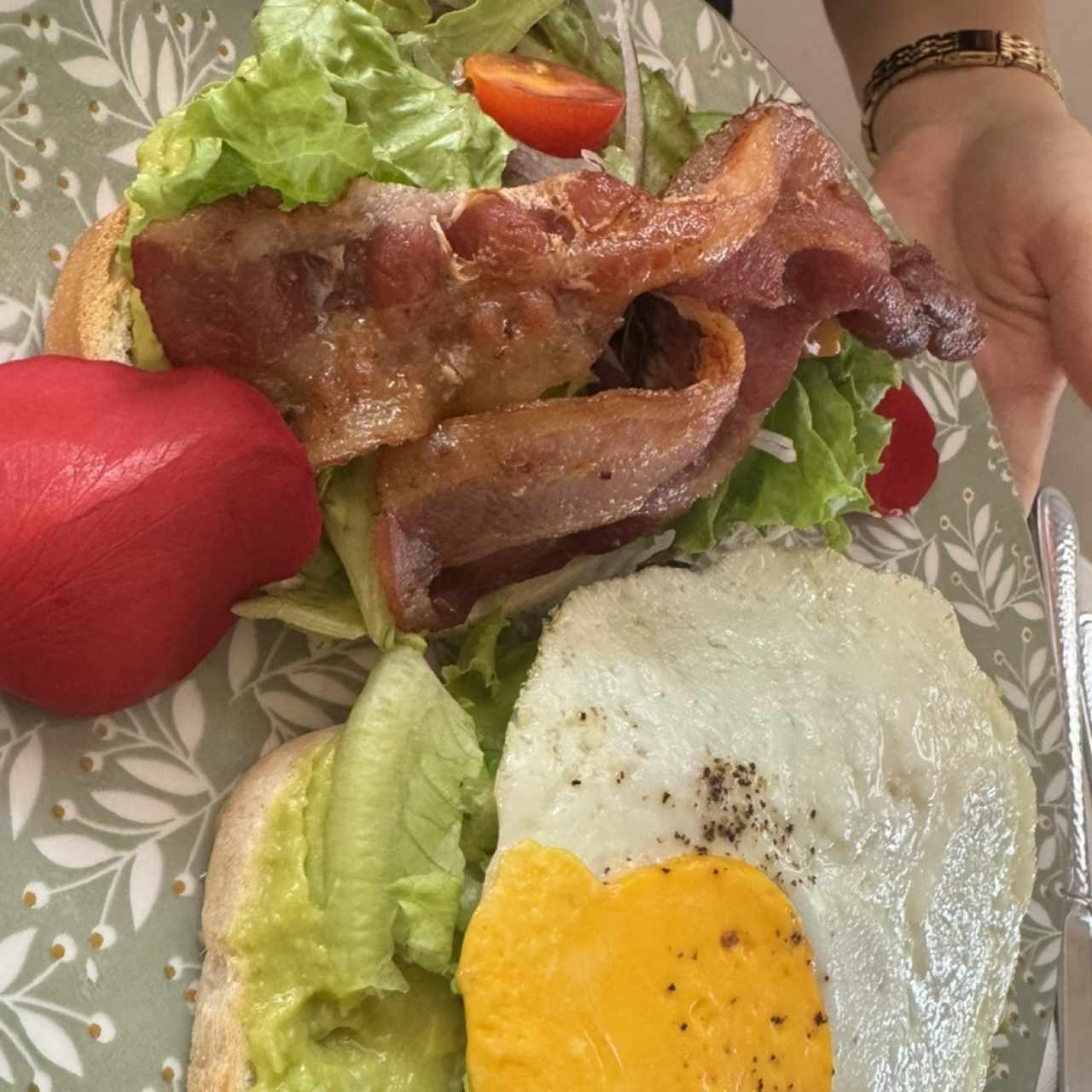 Para Compartir - Avocado Toast Flight