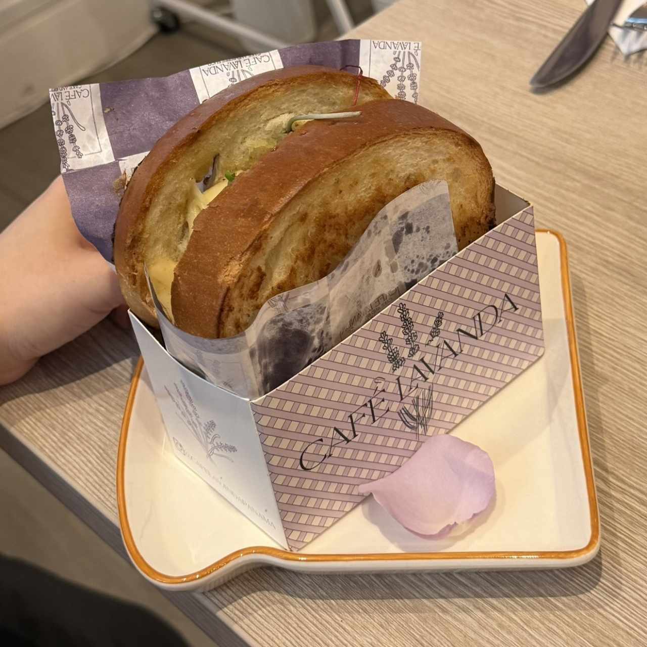 Selecciona un plato,una entrada,una bebida seleccionada y un postrecito