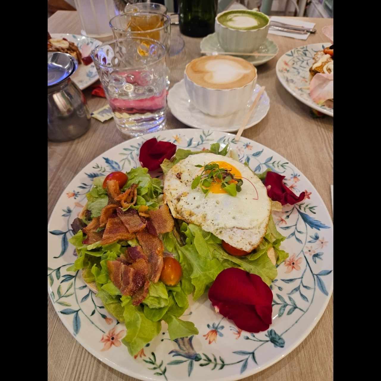Avocado Toast - Avocado Mixta