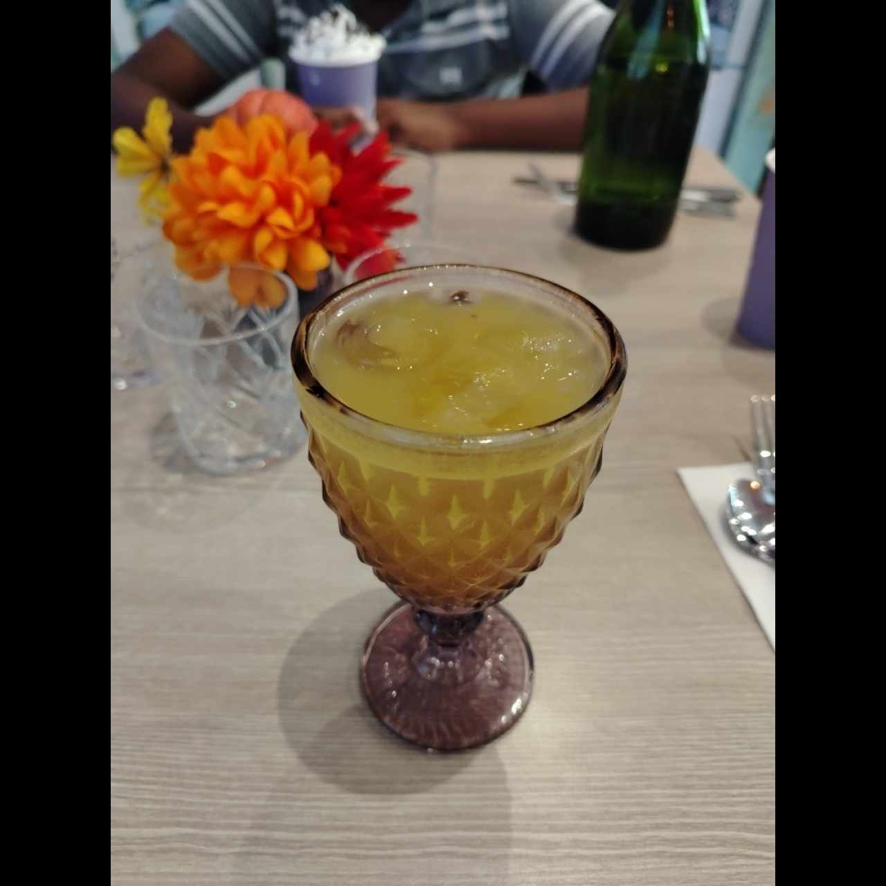Jugo de maracuyá con piña 