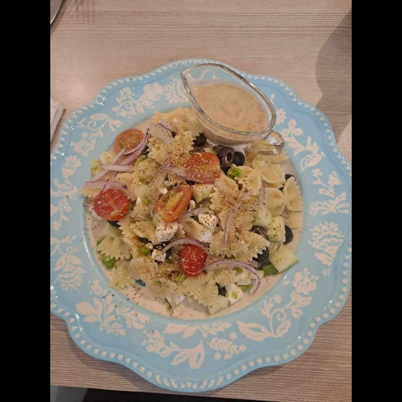 Ensalada griega con pasta